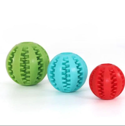  trois balles differentes tailles verte bleu rouge